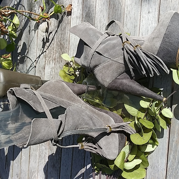 COLIN STUART SUEDE ANKLE BOOT 7 - Picture 3 of 15